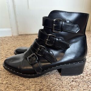 Women’s Black Buckle Ankle Boots - Stylish Strapped Bootie